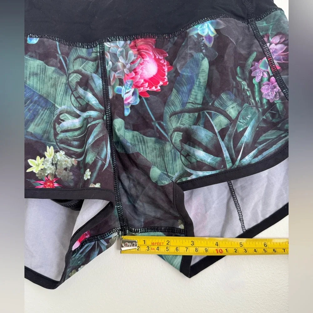 Lululemon Activewear Set - Floral Sports Bra & Shorts - Picture 6 of 10